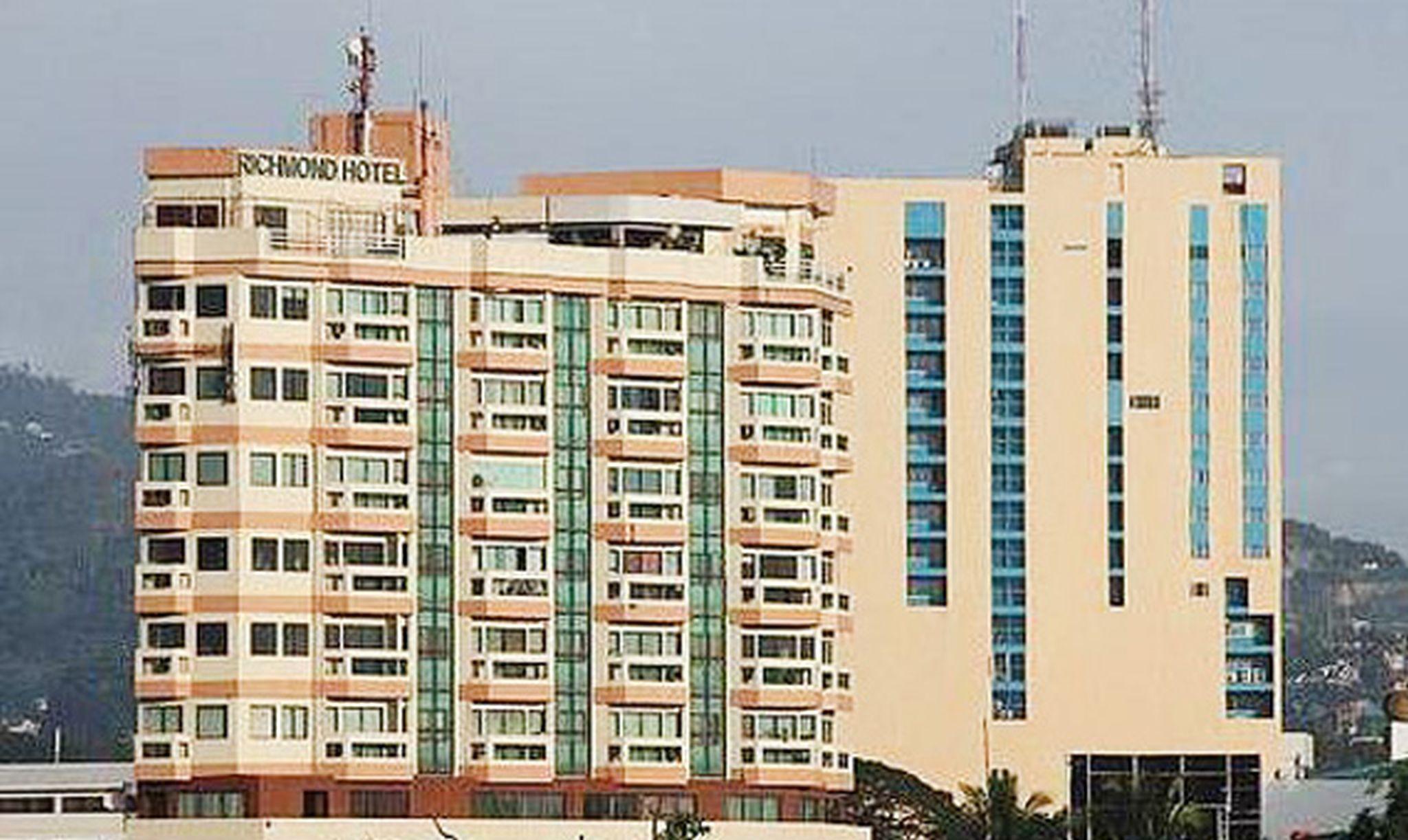 Richmond Plaza Hotel Tabok Exterior photo