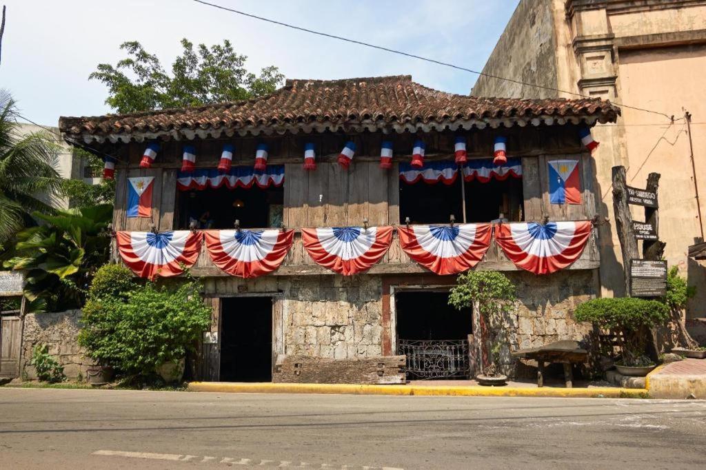 Richmond Plaza Hotel Tabok Exterior photo